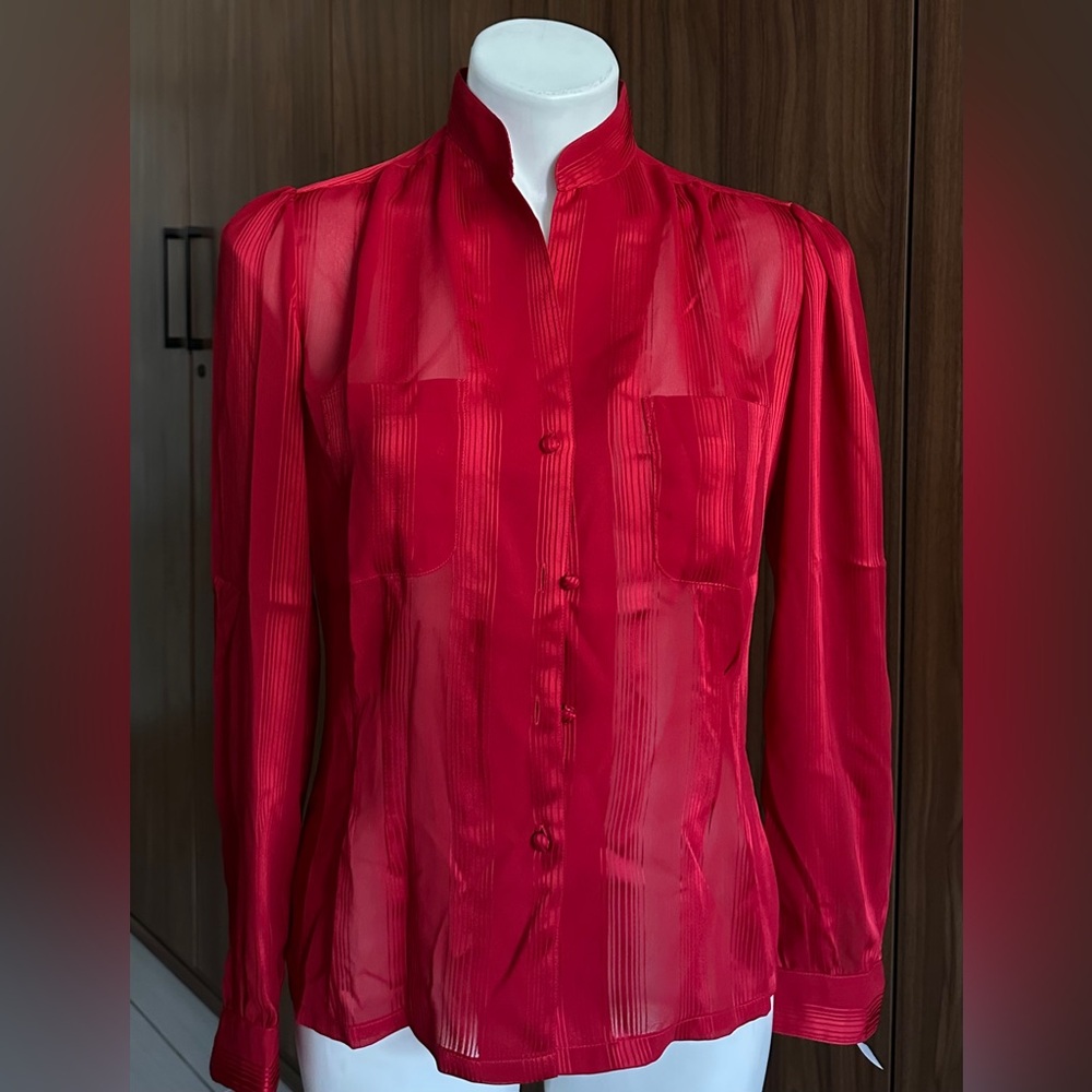 NWOT. NICOLA Women’s Red Long Sleeve Blouse Size 12